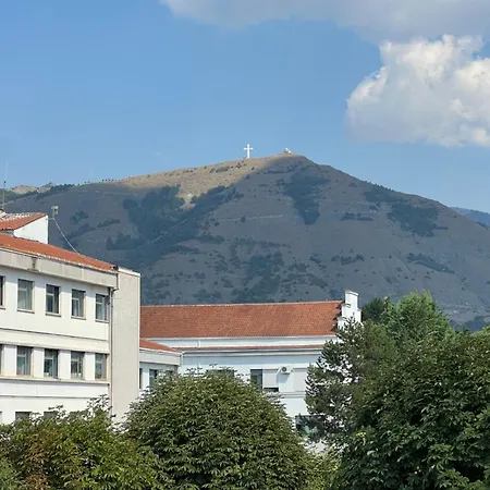 Streheza Nani Korce